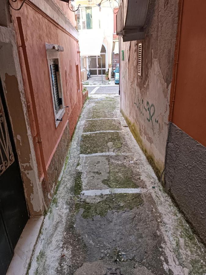 Two-Storey Maisonette Next To The Port Mantouki Luaran gambar