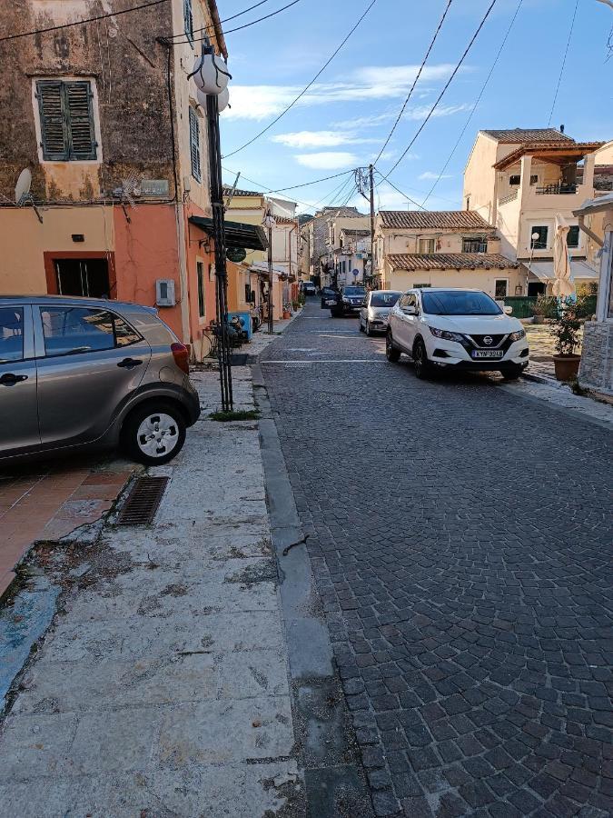 Two-Storey Maisonette Next To The Port Mantouki Luaran gambar